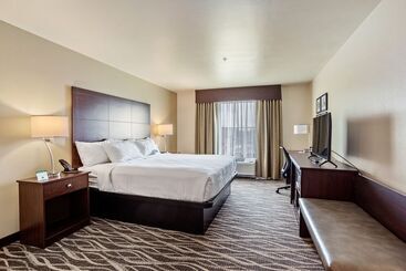 Cobblestone Hotel & Suites   Little Chute