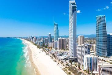 Отель Legends One Bedroom Apartment   Coasthm