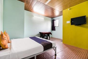 酒店 Spot On Nag497 New Satyam Lodging
