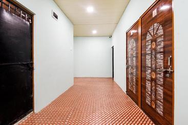 酒店 Spot On Nag497 New Satyam Lodging