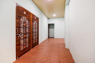 酒店 Spot On Nag497 New Satyam Lodging
