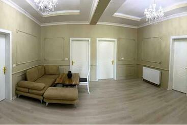 پانسیون Villa Elear