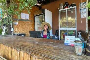 ペンション Tamarindo Beach Hostel