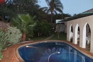 Fouriestreet 199 Bed And Breakfast