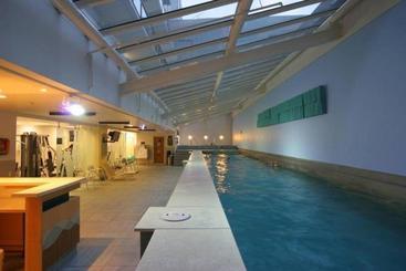 Heritage Apartments   Auckland Cbd   Rooftop Pool, Spas, Gyms & Saunas