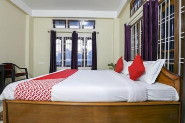 Hotel Oyo 76830 Dutta Residency