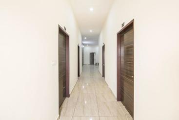 호텔 Oyo 76134  Chand Sitara