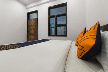 فندق Spot On 74614  Radhika Palace