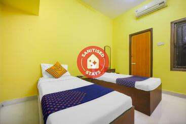 ホテル Spot On 76478 Jj Calibre Residency