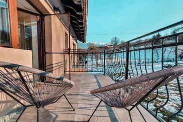 펜션 Transylvania Mountain View Cdi