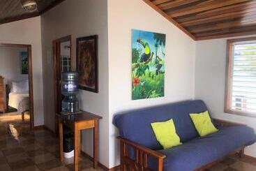 הוסטל Colinda Cabanas