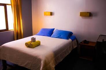 فندق Alpamayo Guest House