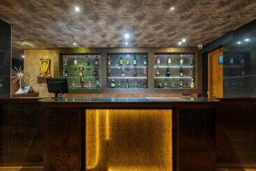 호텔 Surya Executive 3 Star