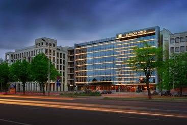 Avalon Hotel & Conferences