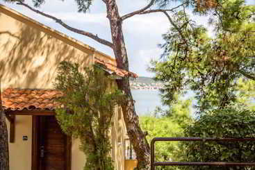 هتل Ayvalik Beach