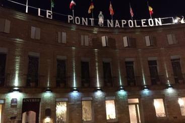 فندق Le Pont Napoléon Moissac