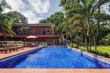 فندق Playa Bejuco