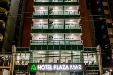 Отель Plaza Mar