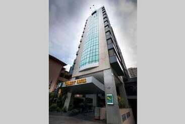 Отель Quality  Porto Alegre