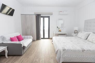 Hotel Hiraeth Santorini