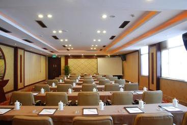 هتل Westlake Hillview International