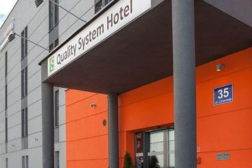 هتل System  Kraków