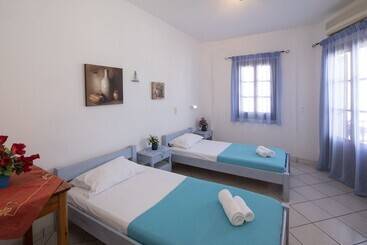 בית מלון כפרי Froudi Rooms