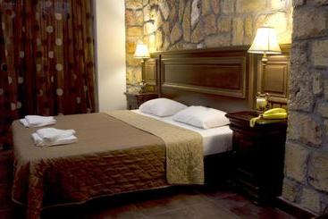 هتل Iris Spa