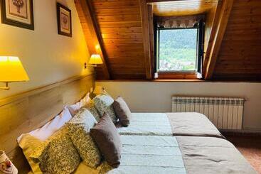 Hostal Escuils