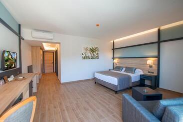 فندق Club Dizalya