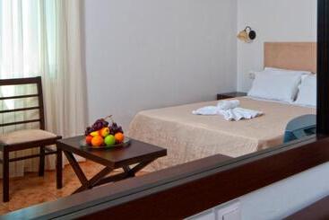 ホテル Kerkis Bay