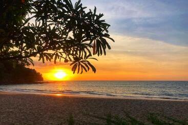 هتل Khaolak Palm Beach Resort
