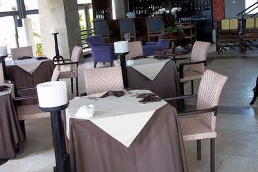هتل Hillstone Uluwatu Villa