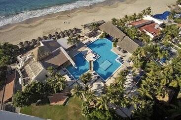 אתר נופש Park Royal Beach Ixtapa  All Inclusive