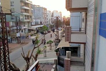 هاستل Shabnam Residency