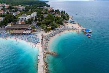 호텔 Paviljoni Slaven