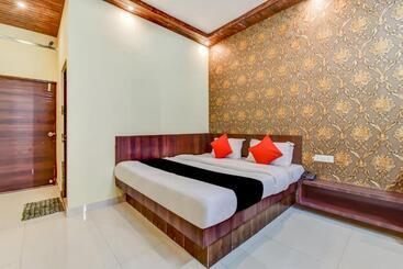 هتل O Kamla Udhyan Road Kota Formerly Radhika Royal