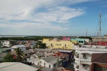 酒店 Coastalbay 2 & Golf Cart Rental