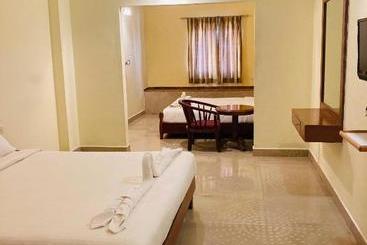 בית מלון כפרי Hill Breeze