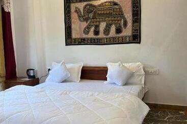 Отель Pushkar Golden Haveli