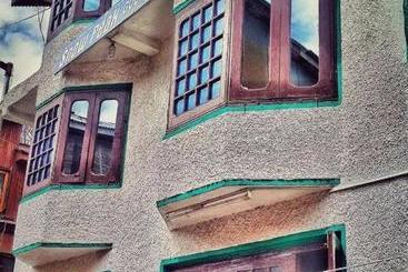 ペンション Snow Peak Guest House