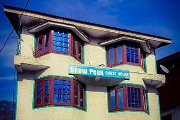 پانسیون Snow Peak Guest House