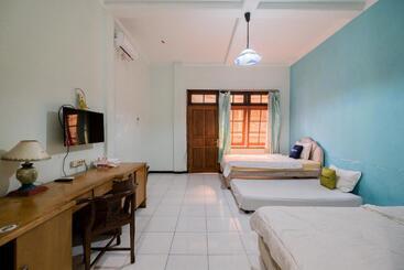 Urbanview Hotel Near Jatim Park 1 By Reddoorz