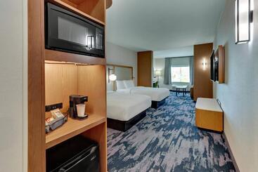 هتل Fairfield Inn & Suites By Marriott Dallas Love Field