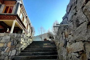 پانسیون Ladakh Country Inn