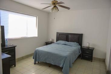 פנסיון Room In Apartment - 16 Studio In Torreon Jardin