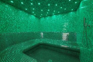 Wellness Hotel Queens