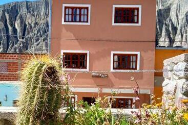 הוסטל Hostal La Plaza Iruya