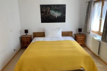 مبيت وإفطار Waldheim Pension Laax
