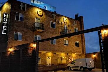 호텔 9 Manantiales Express